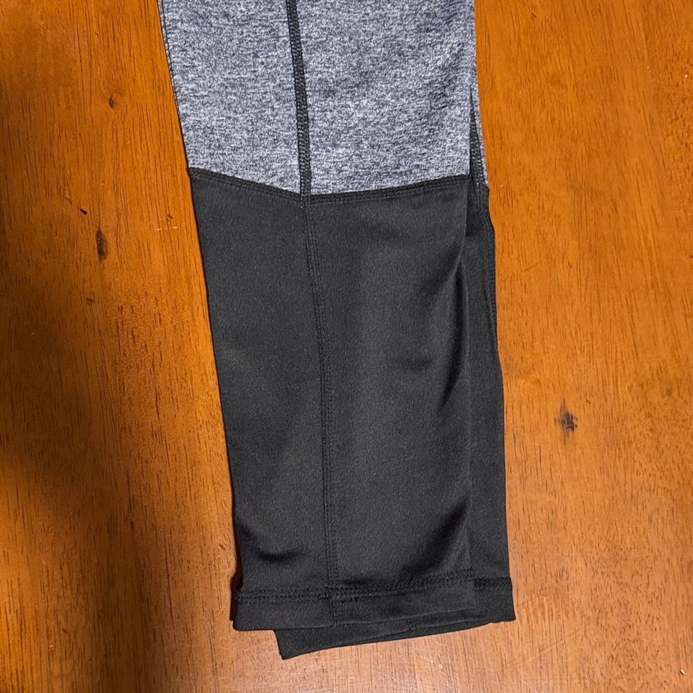 REFLEX Large sporty tights, red m black grey and mesh Colorblock Leggings - Picture 6 of 10